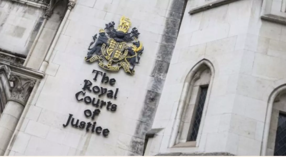 9379EAED-54D1-4FE7-834F-1A0F4F1E3E1C