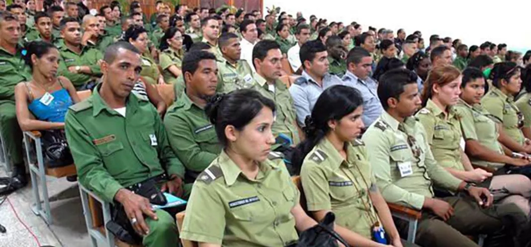 Screenshot_20221213_225052_Chrome